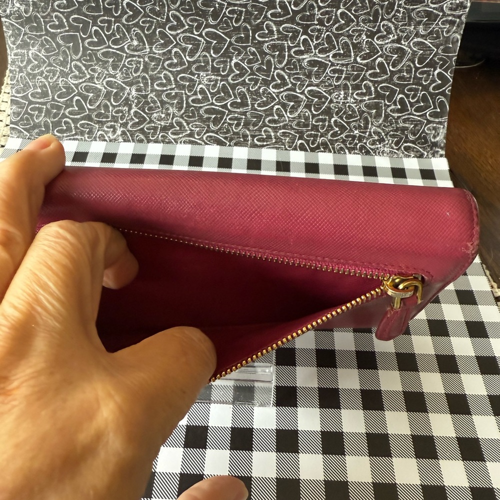 Prada Women's Red Wallet - Picture 5 of 7
